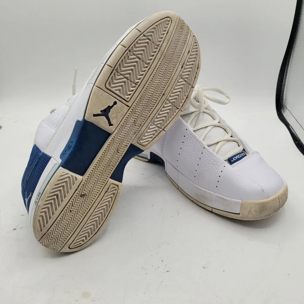 Nike Jordan Basketball Shoes- 2010 - White Leather - 395468-109 - Men's Size: 10